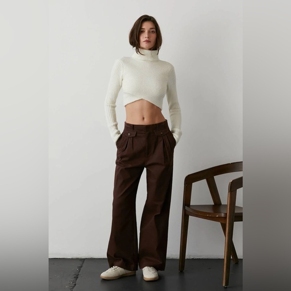 Crescent Colored Denim Pants in Chocolate - Picture 3 of 7